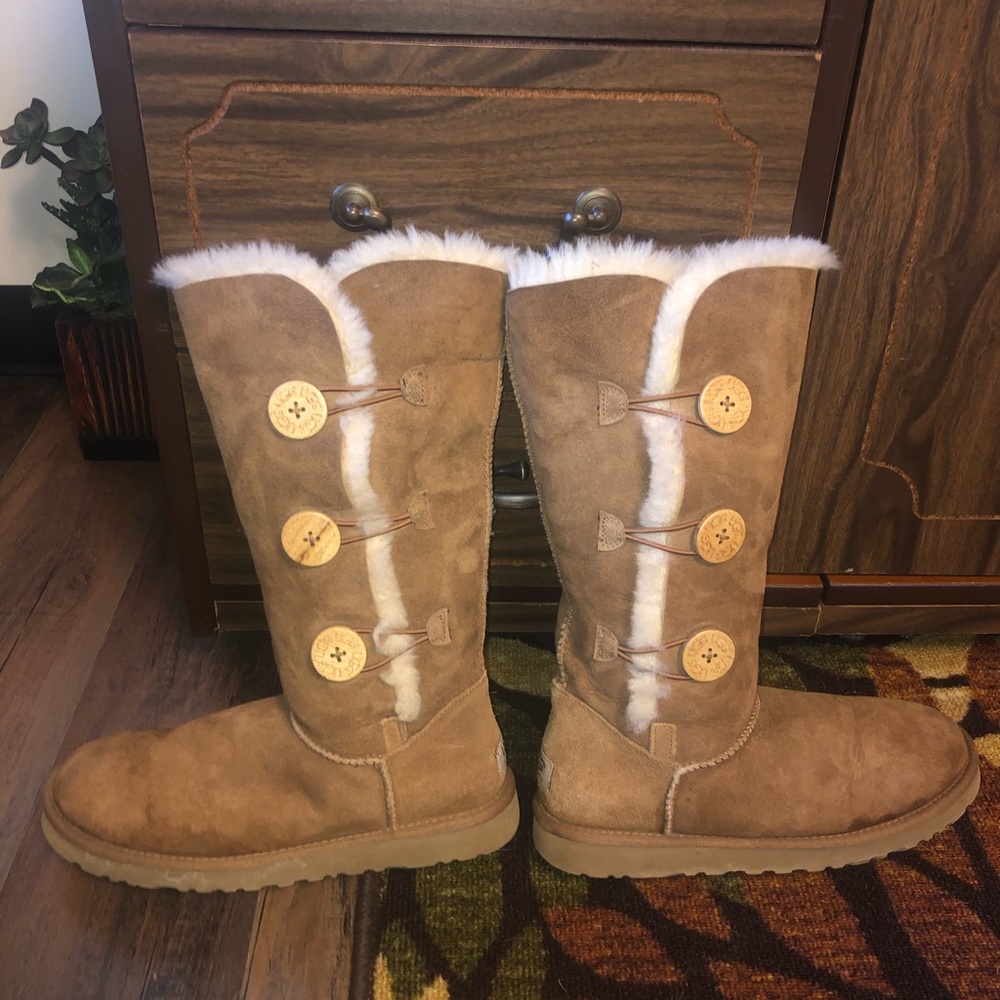 UGG Bailey Button Triplet Boot